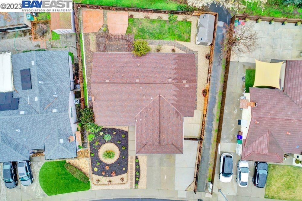 Detail Gallery Image 14 of 26 For 748 Windward Dr, Rodeo,  CA 94572 - 3 Beds | 2 Baths