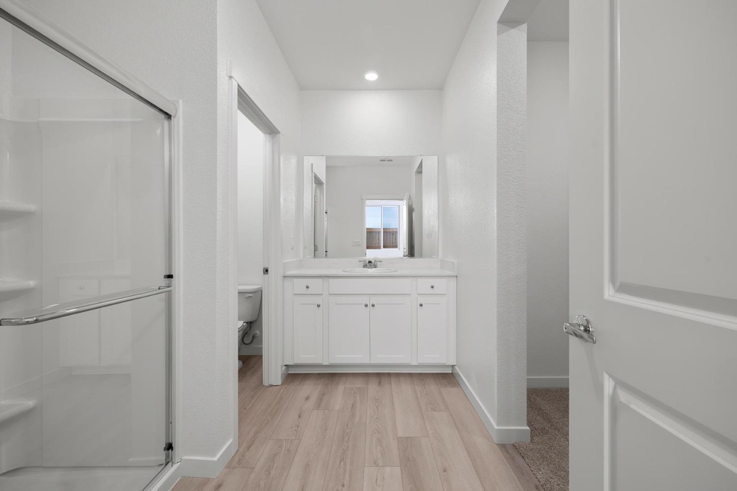 Detail Gallery Image 7 of 10 For 829 Chatham Ln, Patterson,  CA 95363 - 3 Beds | 2 Baths