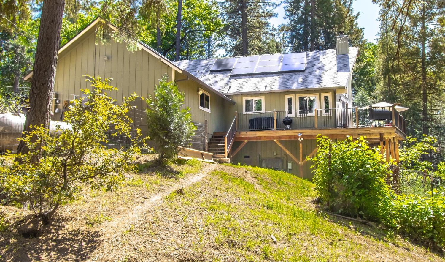 Detail Gallery Image 34 of 44 For 6360 Red Robin Rd, Placerville,  CA 95667 - 4 Beds | 2 Baths