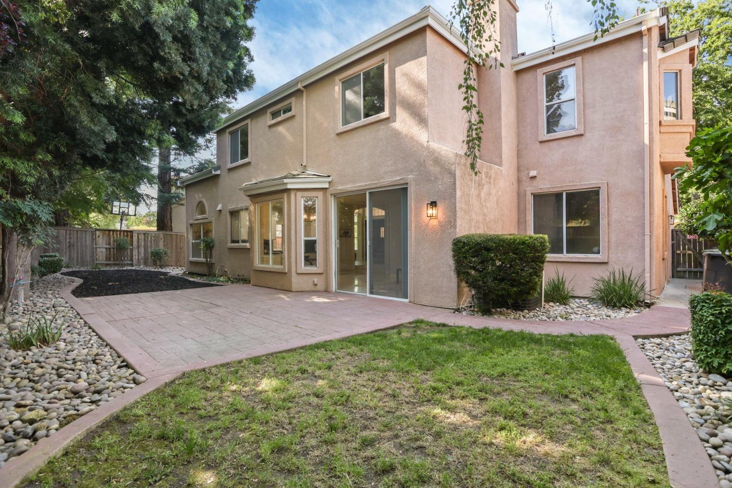 Willowbrook Circle, Stockton, California image 34