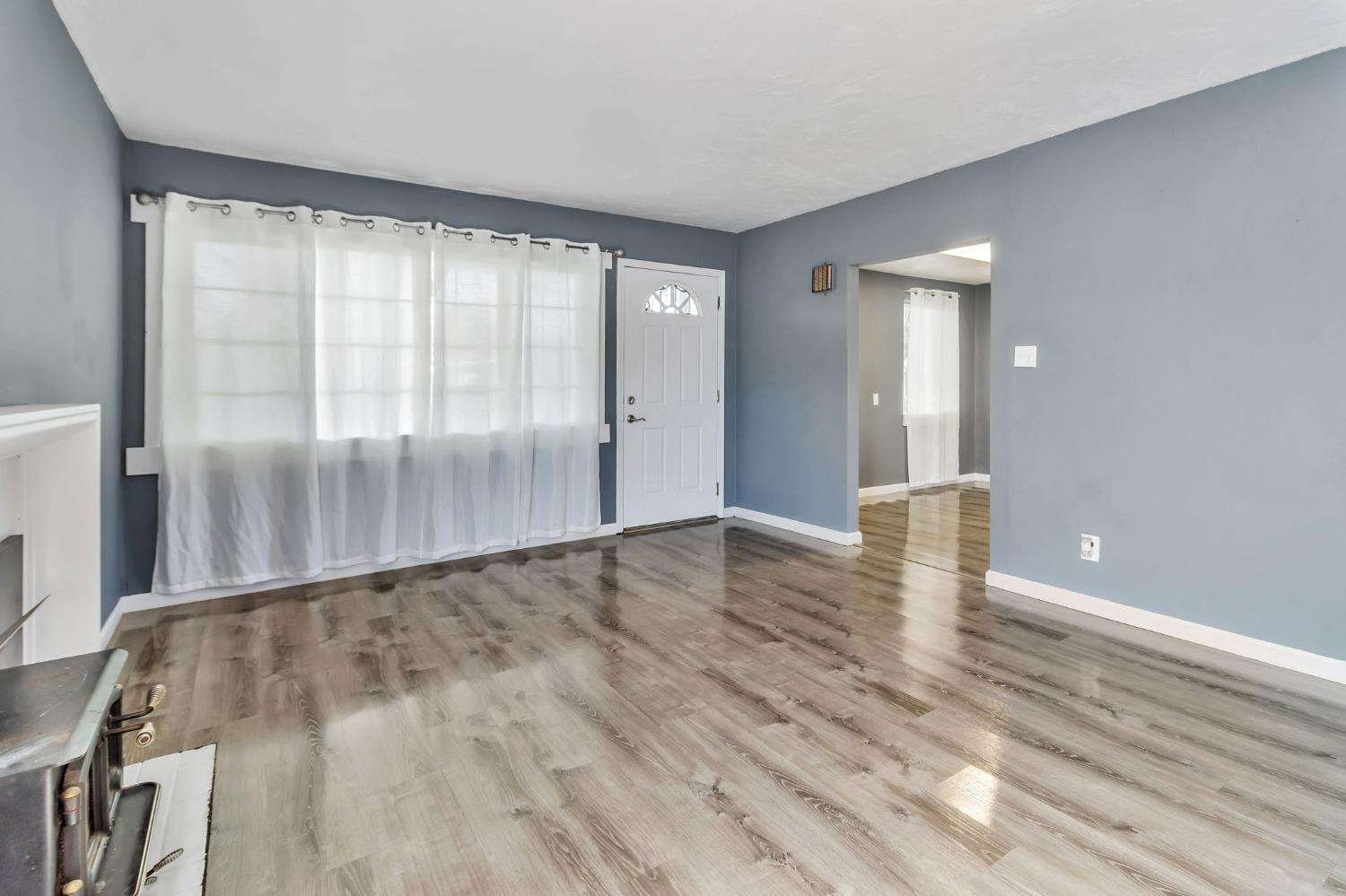 Detail Gallery Image 7 of 27 For 968 Lester Ave, Hayward,  CA 94541 - 4 Beds | 1 Baths