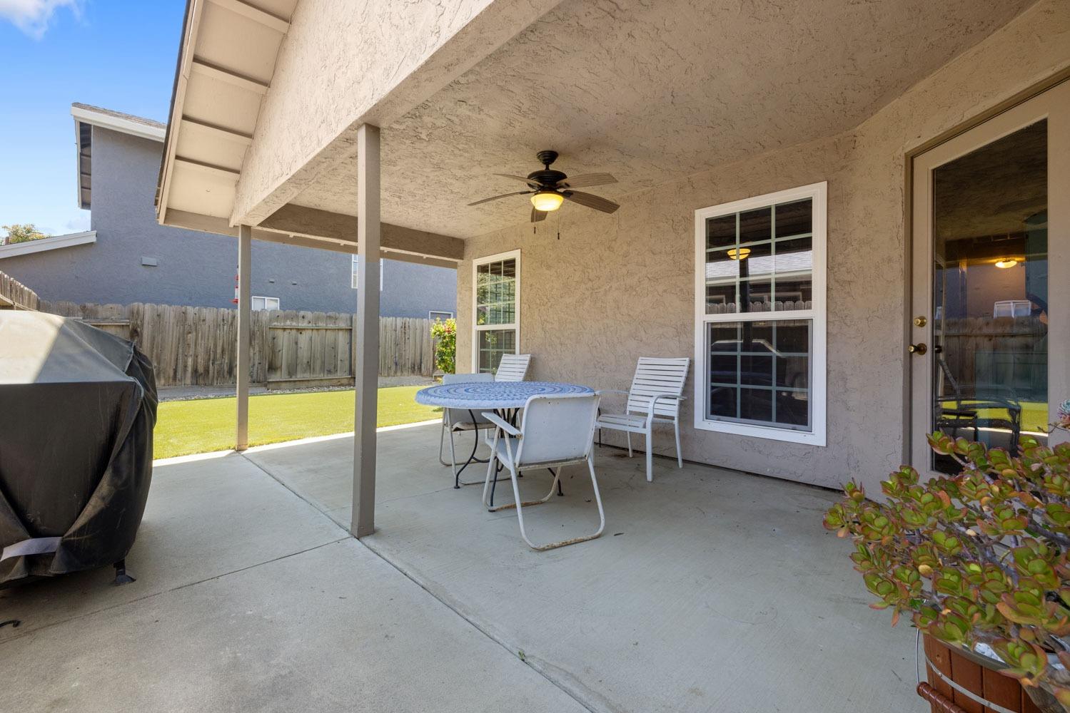 Detail Gallery Image 29 of 33 For 2088 Shadow Park Dr, Turlock,  CA 95380 - 3 Beds | 2 Baths