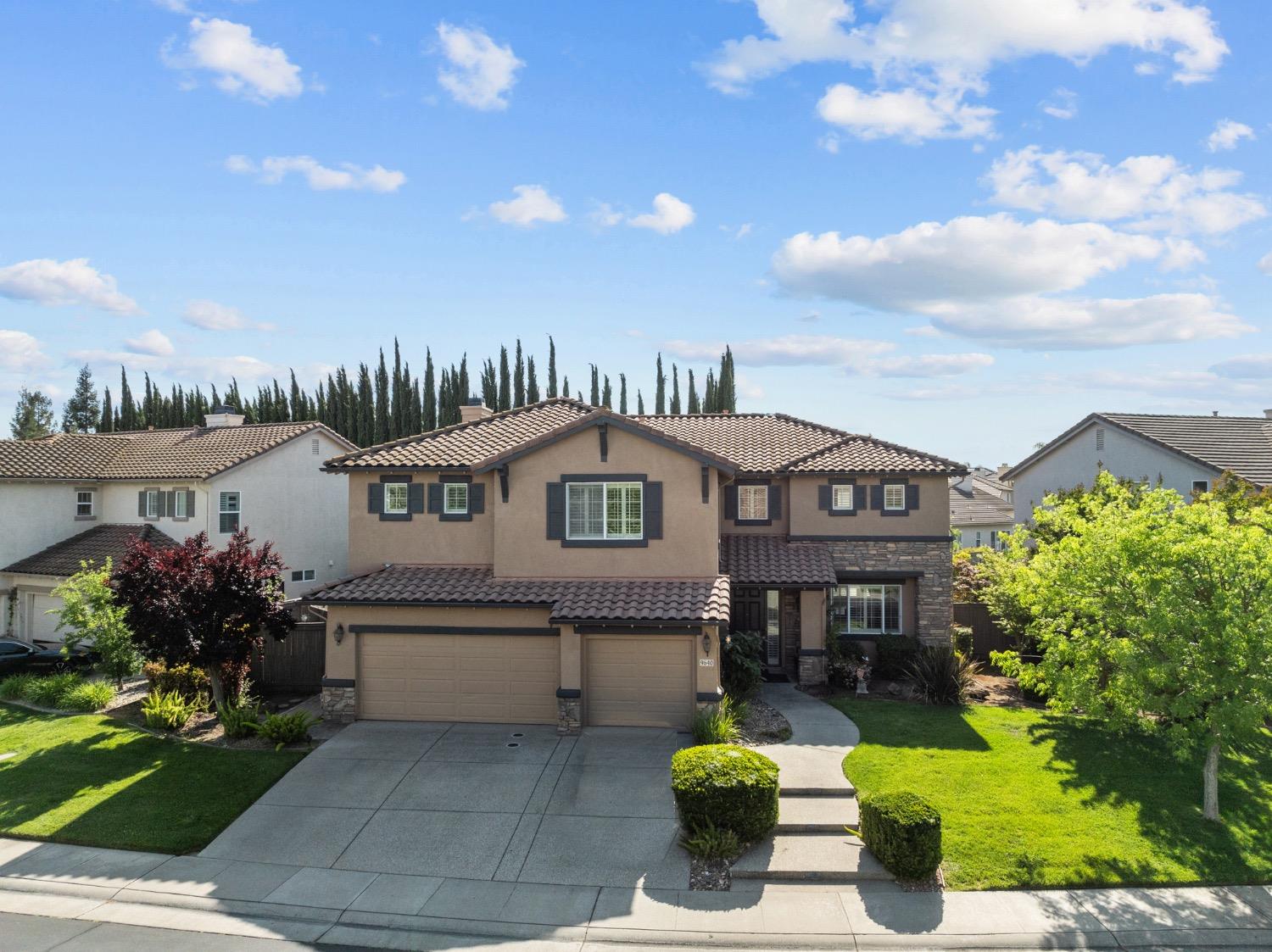 Country Falls Lane, Elk Grove, California image 2