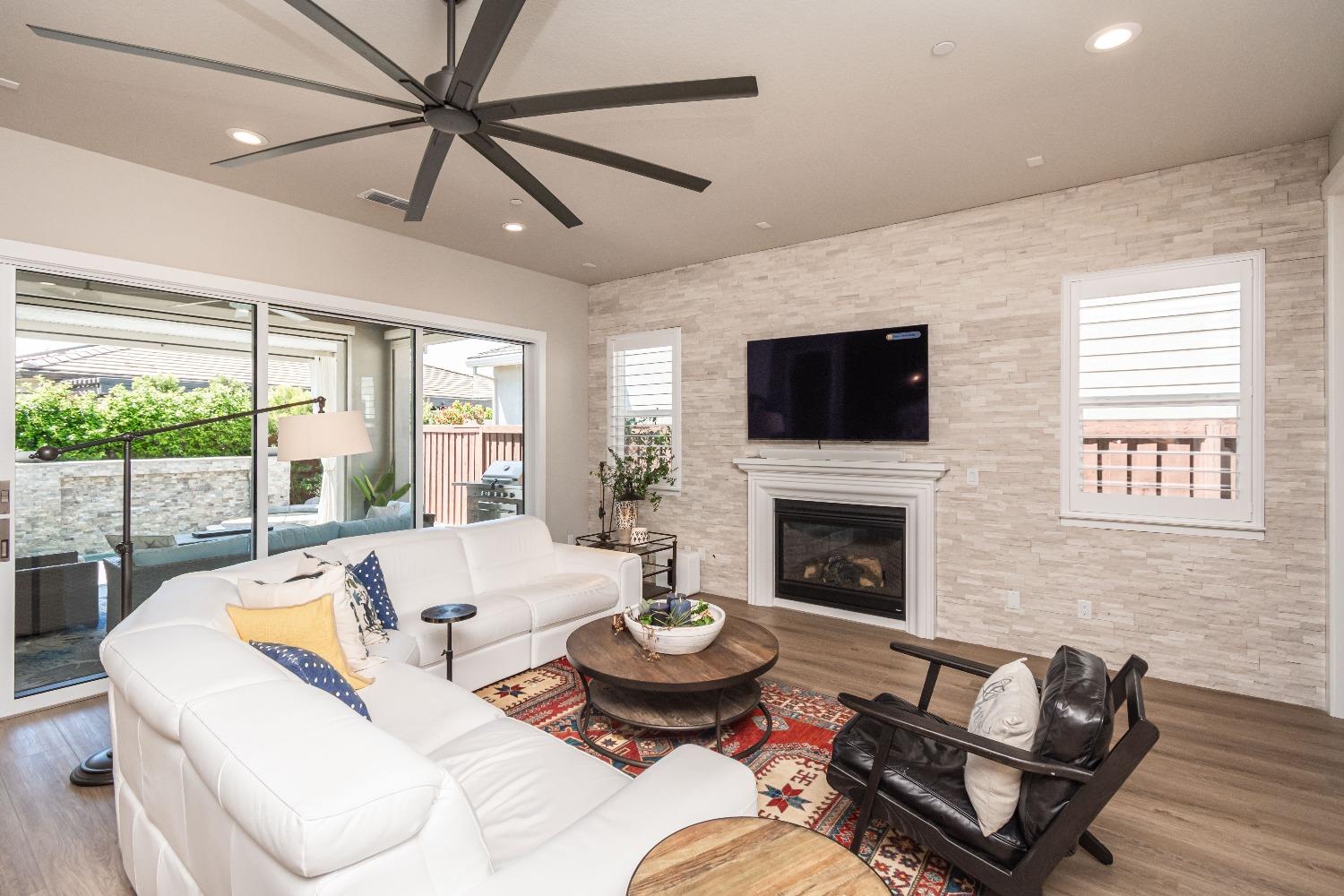 Brookview Drive, Folsom, California image 11