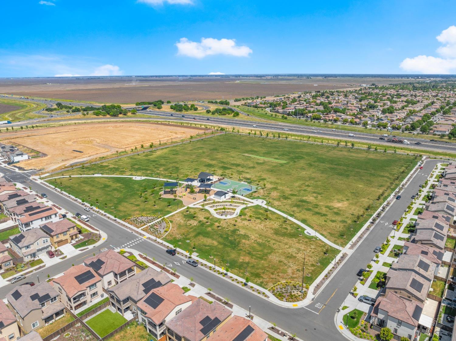 Harveston Way, Sacramento, California image 48