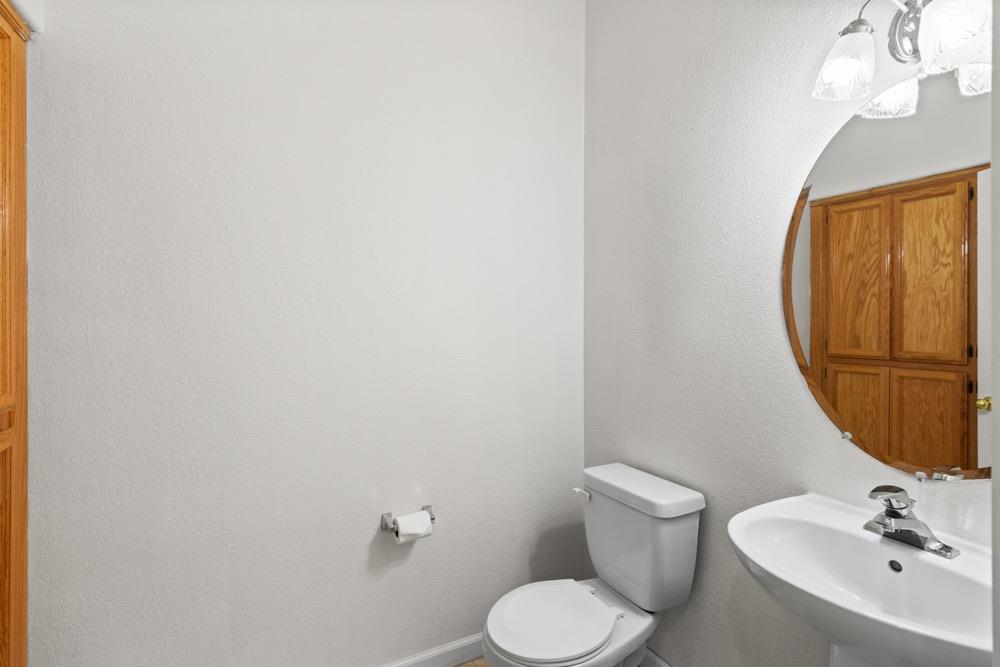 Detail Gallery Image 50 of 78 For 129 Opus Cir, Sacramento,  CA 95834 - 4 Beds | 2/1 Baths