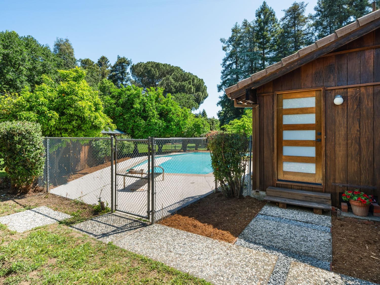 Detail Gallery Image 55 of 81 For 43236 E Oakside Pl, Davis,  CA 95618 - 3 Beds | 3 Baths