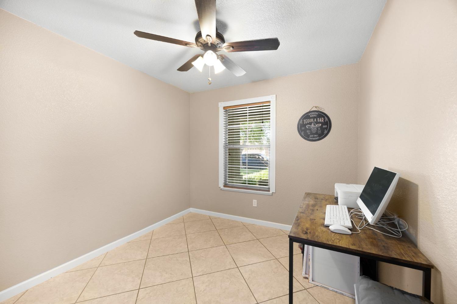 Detail Gallery Image 18 of 36 For 866 Golden Heights Dr, Galt,  CA 95632 - 4 Beds | 2 Baths