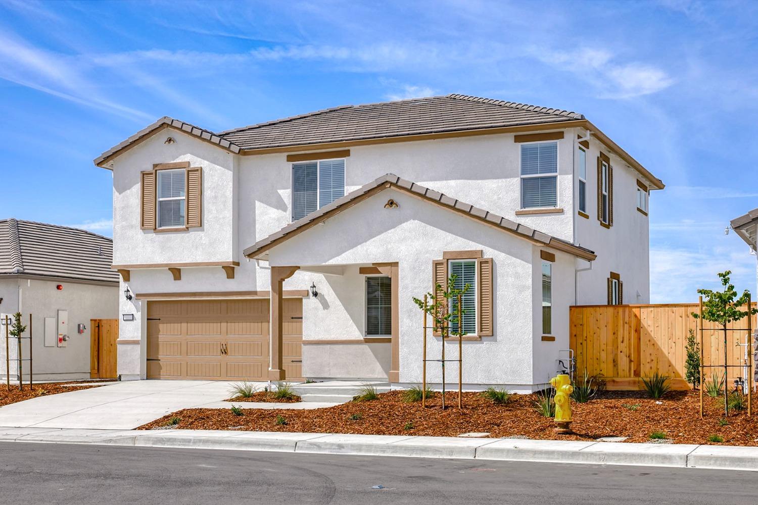 Detail Gallery Image 2 of 11 For 825 Chatham Ln, Patterson,  CA 95363 - 4 Beds | 2/1 Baths