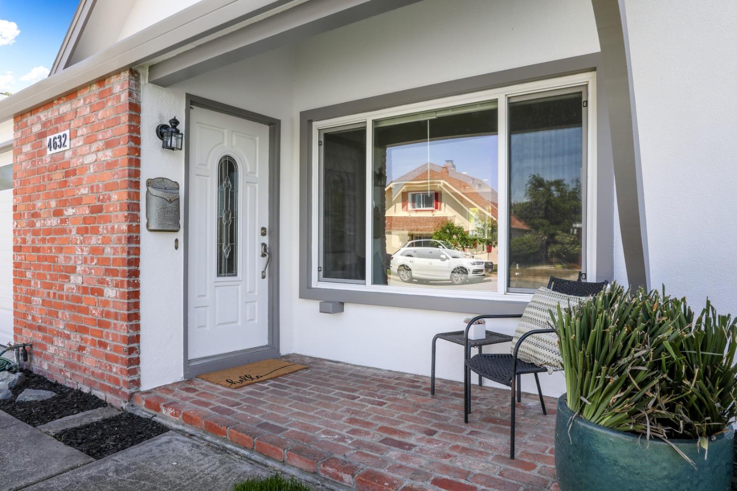 Detail Gallery Image 5 of 33 For 4632 Griffith Ave, Fremont,  CA 94538 - 4 Beds | 2 Baths