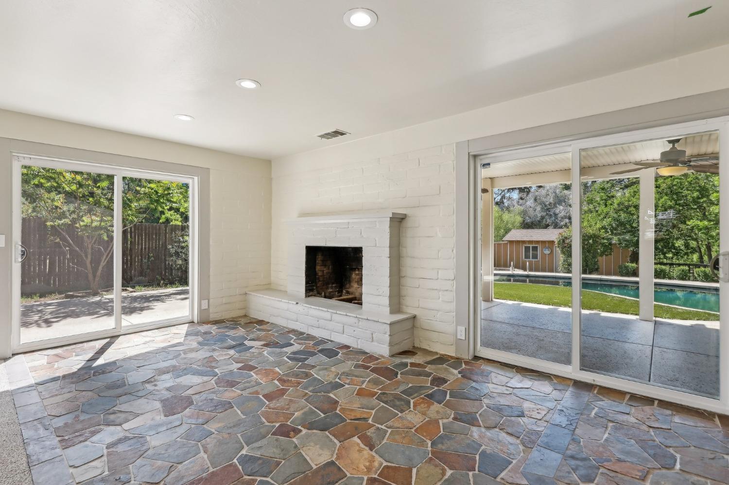 Sutter Avenue, Carmichael, California image 5