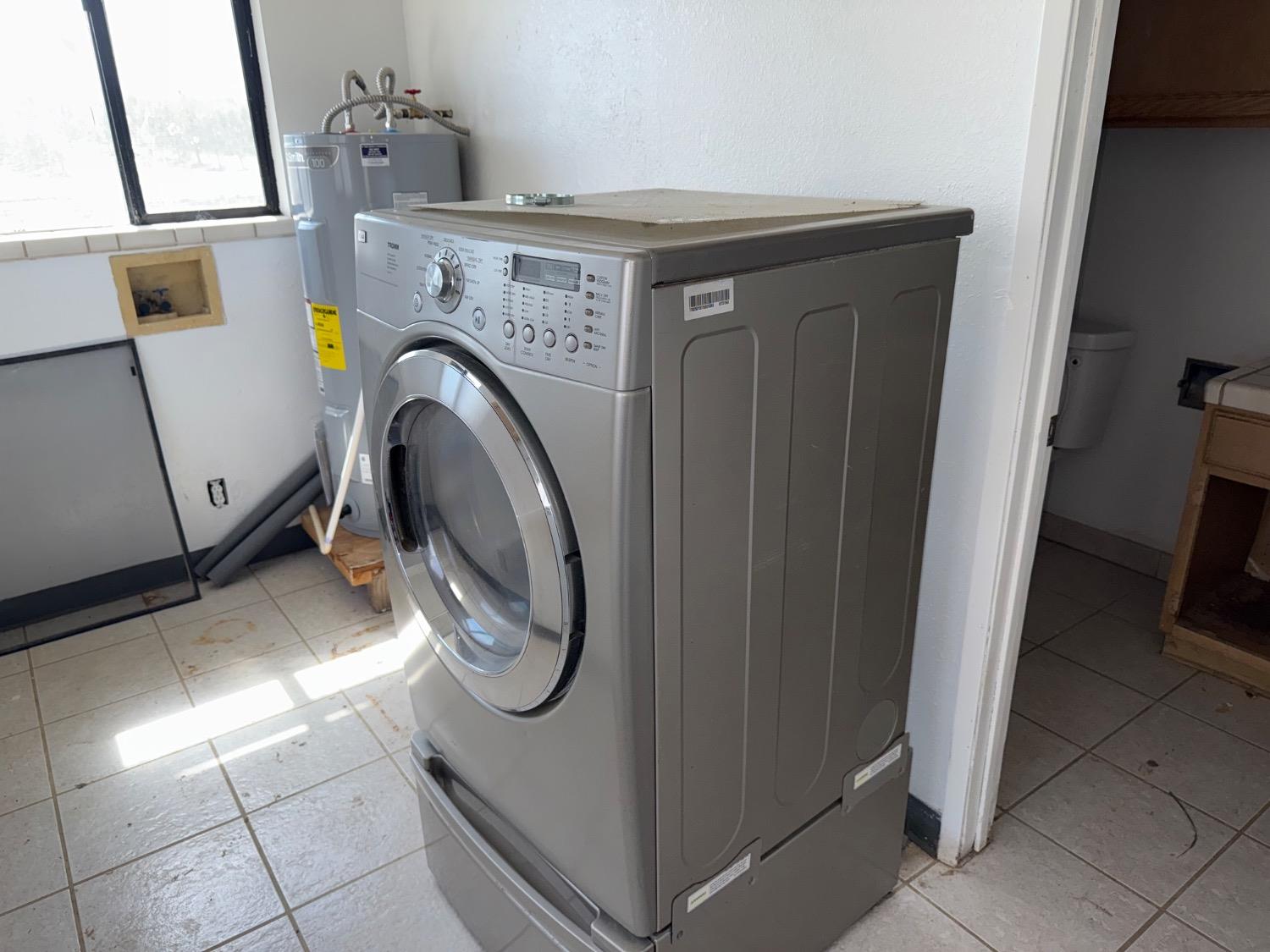Detail Gallery Image 8 of 17 For 207 Eucalyptus Ave, Patterson,  CA 95363 - 3 Beds | 1/1 Baths