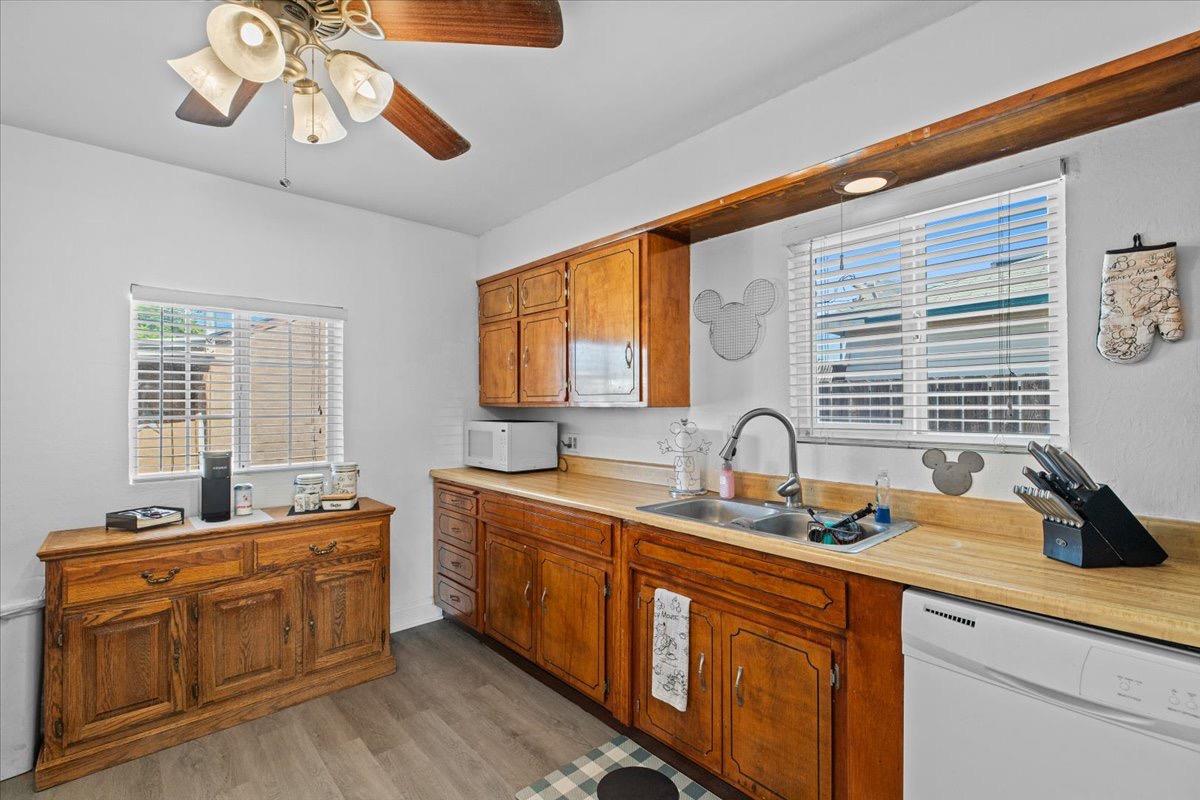 Detail Gallery Image 13 of 54 For 231 Poplar Ave, Manteca,  CA 95336 - 3 Beds | 2 Baths