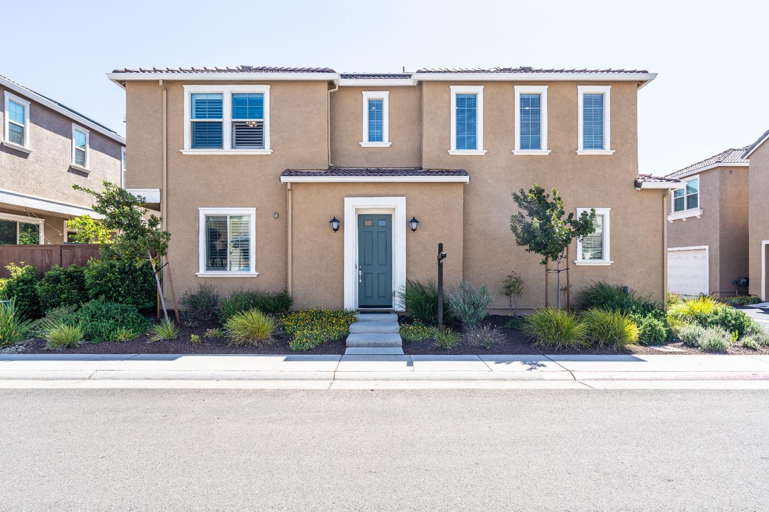 Tenor Way, Elk Grove, California image 1
