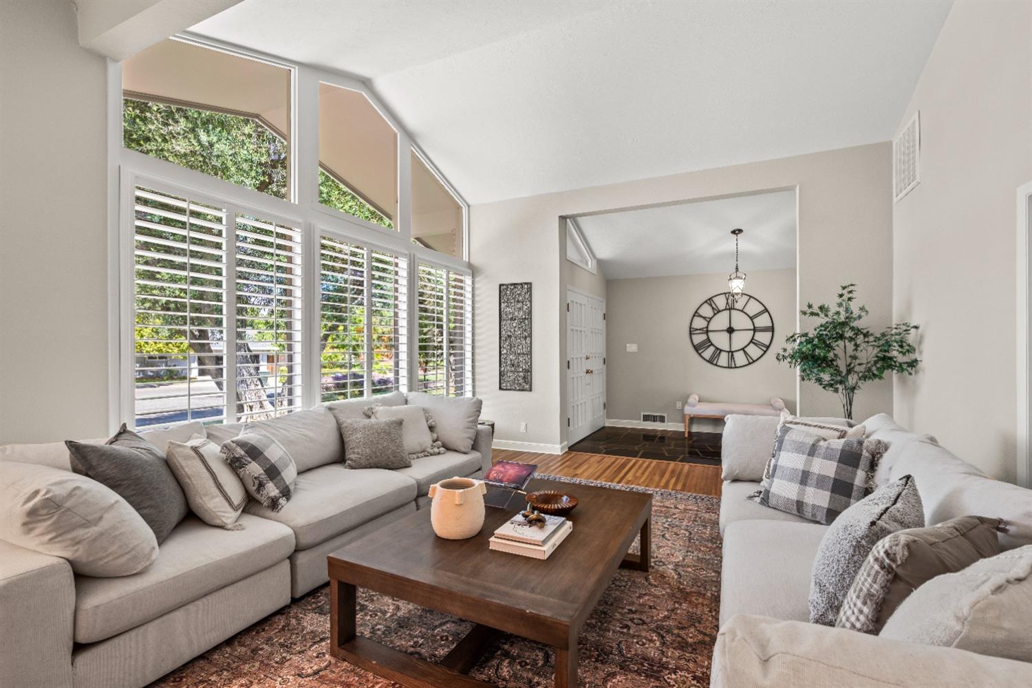 Jerrilyn Court, Carmichael, California image 9