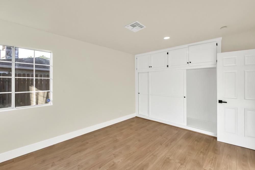 Mayfair Drive, Sacramento, California image 18