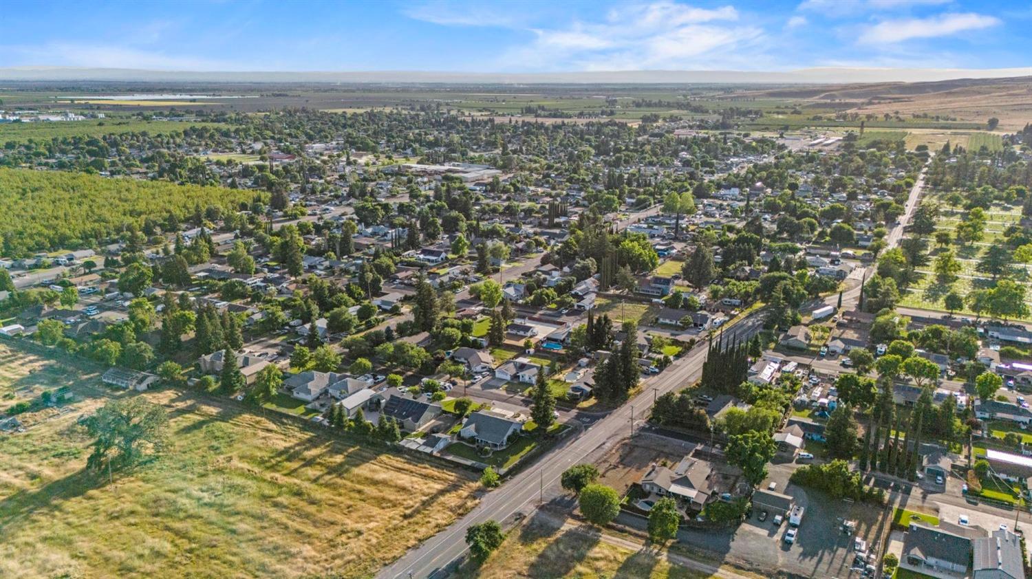 Oak Street, Sutter, California image 50
