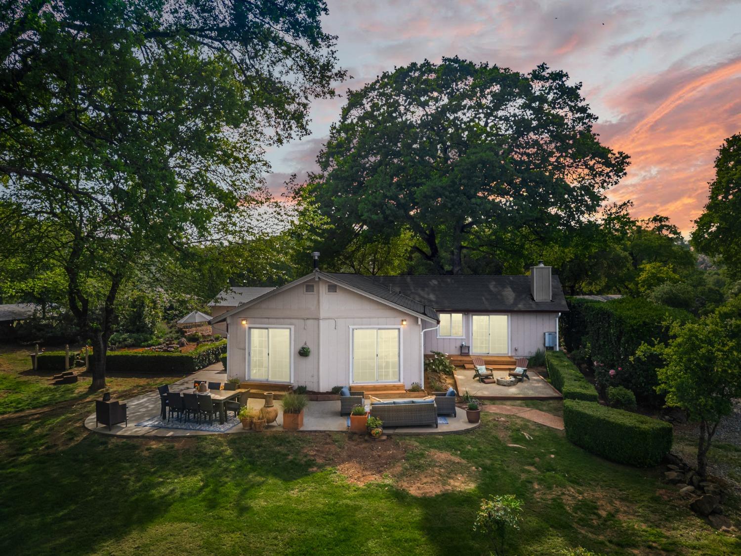 Detail Gallery Image 6 of 49 For 5521 Quail Hollow Rd, Pilot Hill,  CA 95664 - 2 Beds | 2 Baths