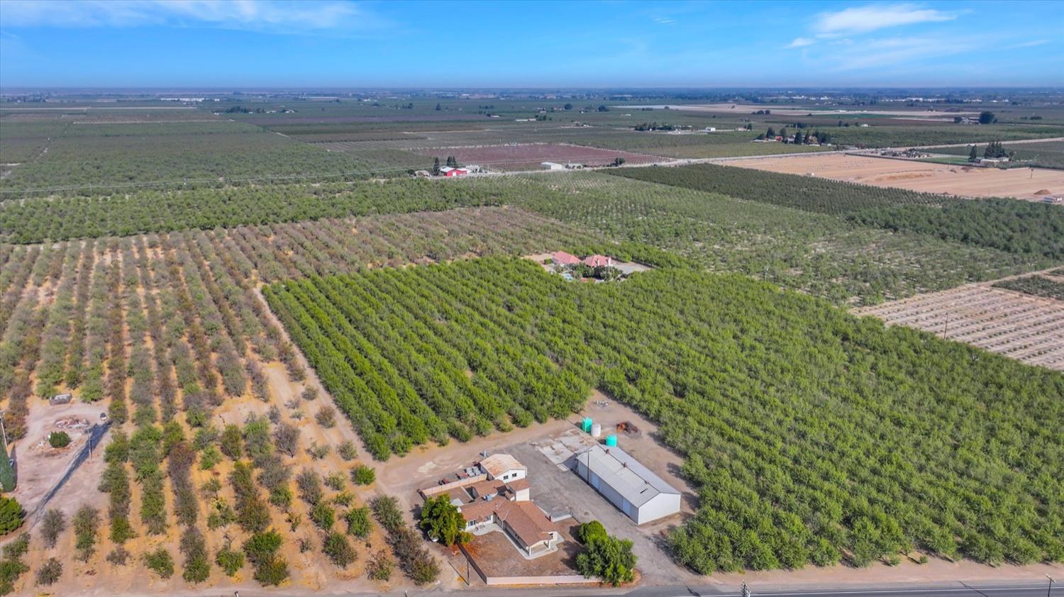 Detail Gallery Image 3 of 46 For 21549 E River Rd, Escalon,  CA 95320 - 3 Beds | 2 Baths