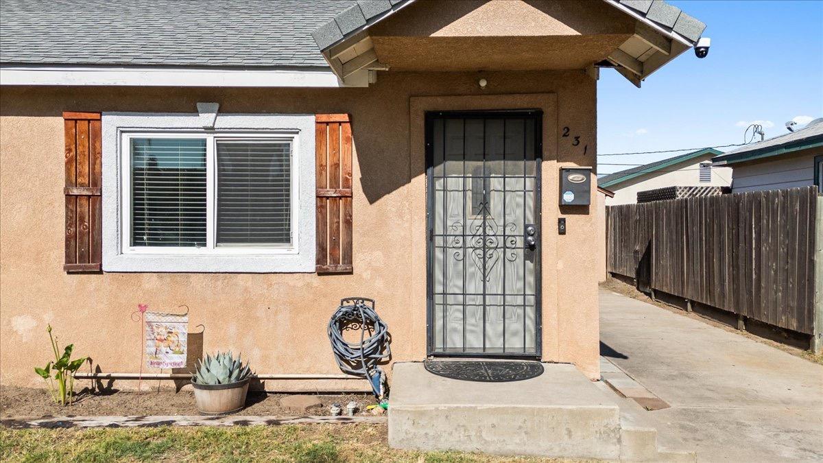 Detail Gallery Image 6 of 54 For 231 Poplar Ave, Manteca,  CA 95336 - 3 Beds | 2 Baths