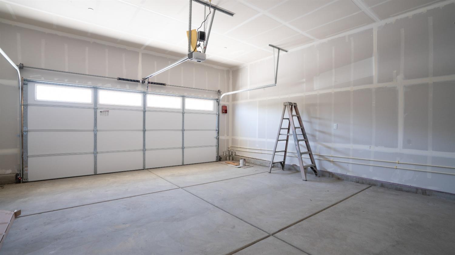 Detail Gallery Image 33 of 37 For 2153 Geneva Way, Manteca,  CA 95337 - 4 Beds | 2/1 Baths