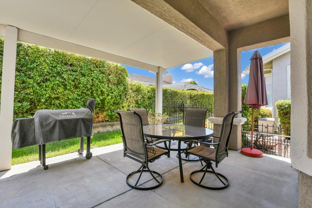 Katy Way, Brentwood, California image 36