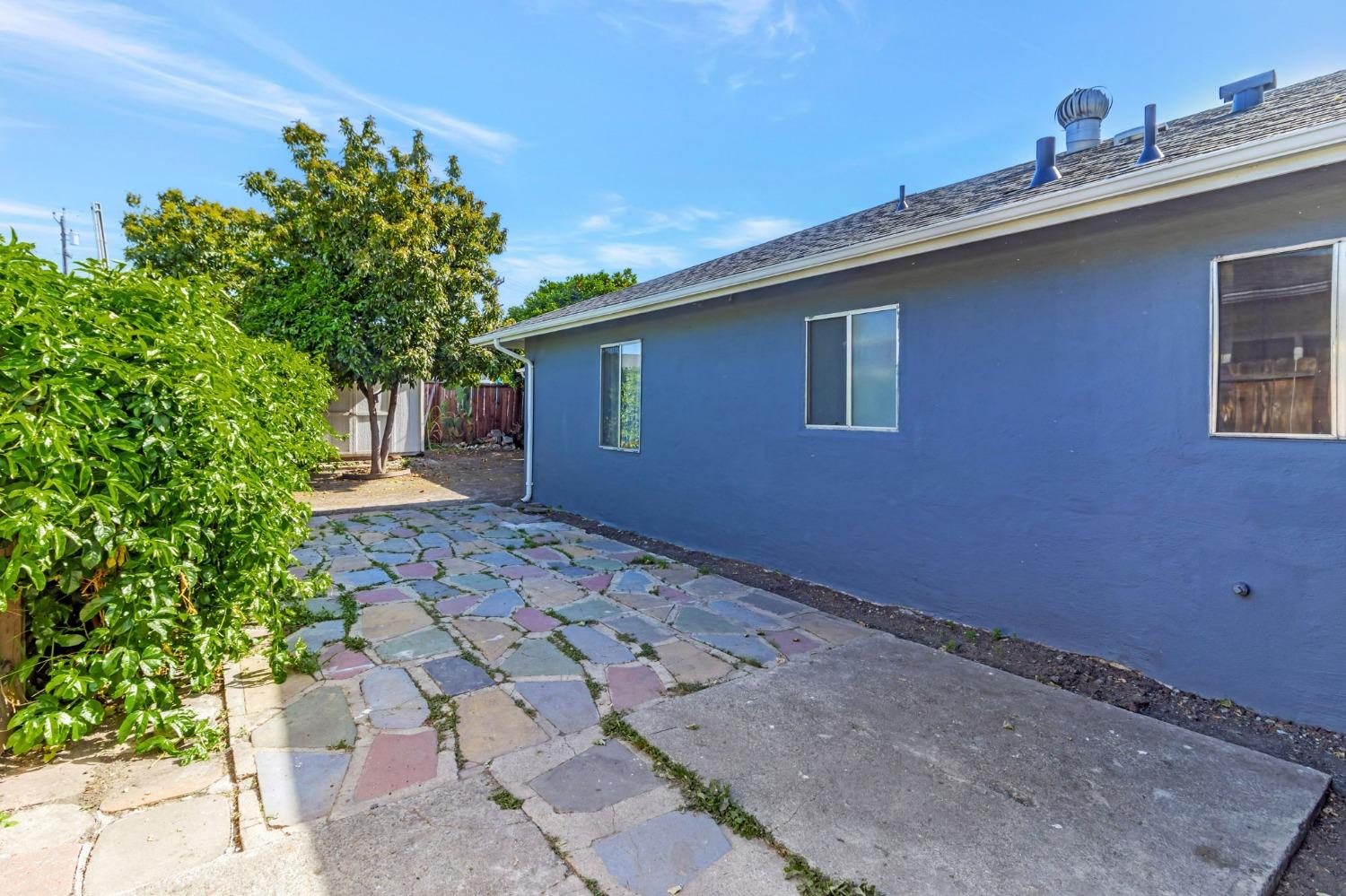 Detail Gallery Image 24 of 27 For 968 Lester Ave, Hayward,  CA 94541 - 4 Beds | 1 Baths