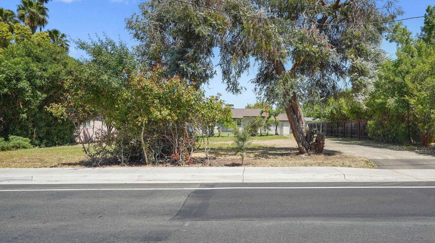 Marconi Avenue, Sacramento, California image 46