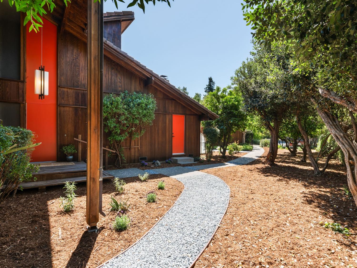 Detail Gallery Image 7 of 81 For 43236 E Oakside Pl, Davis,  CA 95618 - 3 Beds | 3 Baths