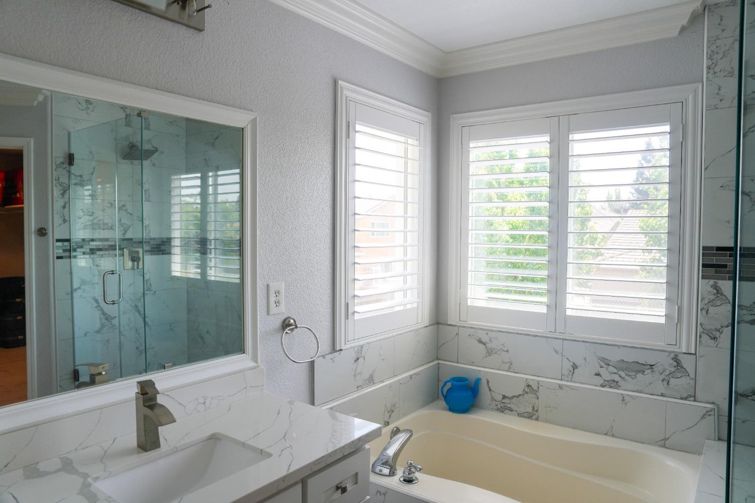 Detail Gallery Image 34 of 71 For 8919 Haflinger Way, Elk Grove,  CA 95757 - 5 Beds | 3 Baths