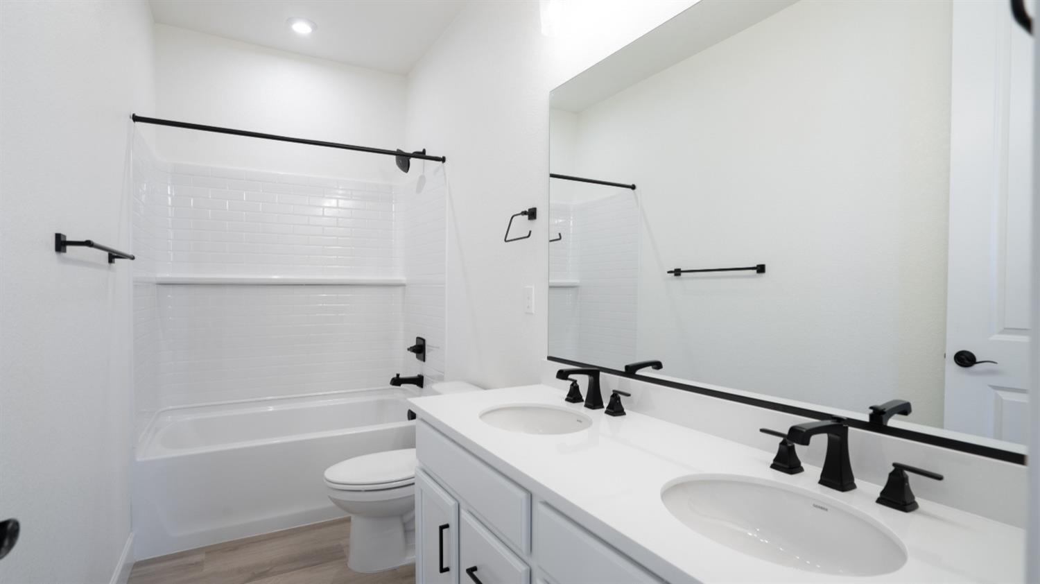 Detail Gallery Image 25 of 41 For 2122 Geneva Way, Manteca,  CA 95337 - 4 Beds | 3 Baths
