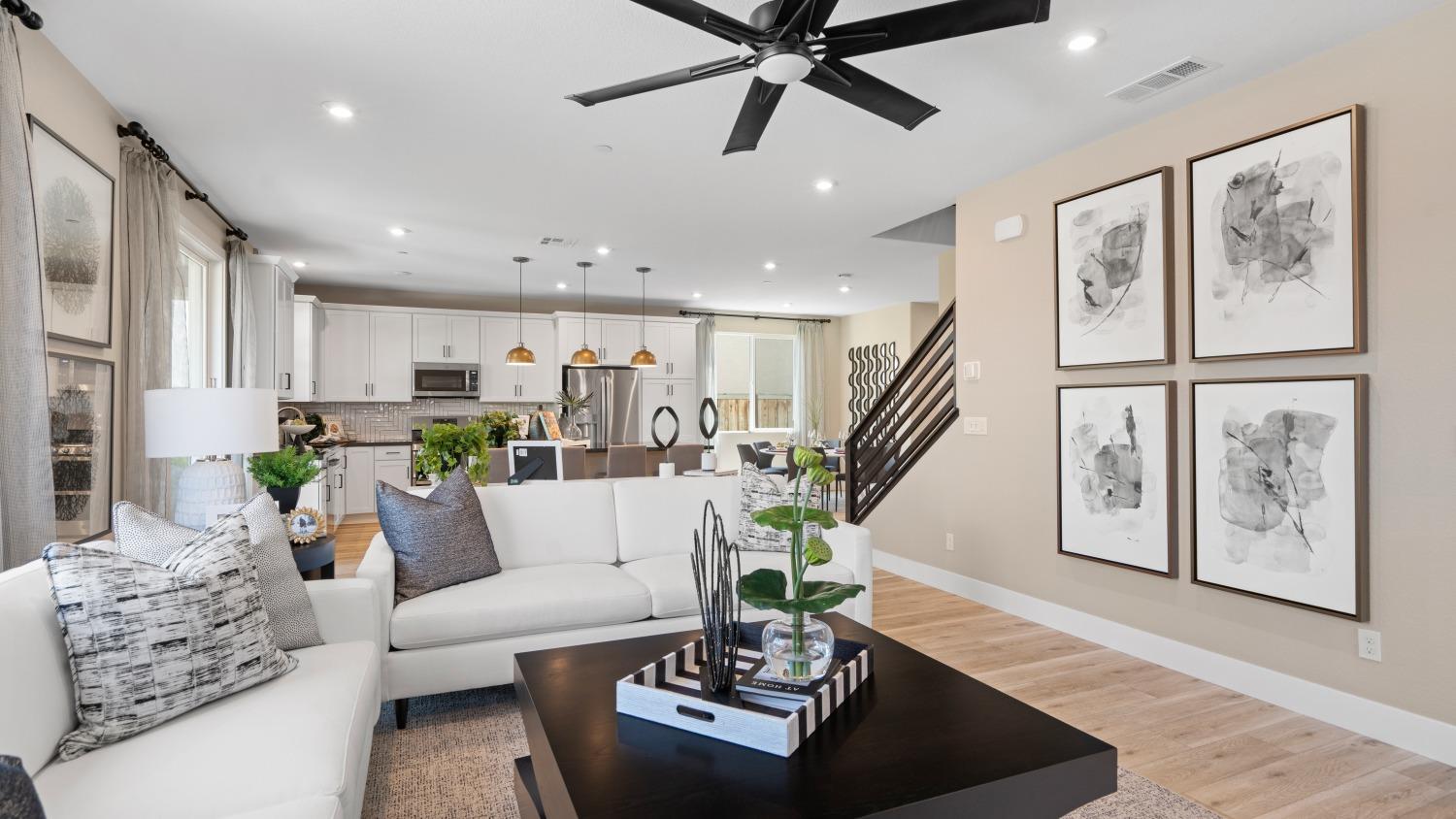 Detail Gallery Image 19 of 41 For 1096 Fiano Pl, Manteca,  CA 95337 - 4 Beds | 3 Baths