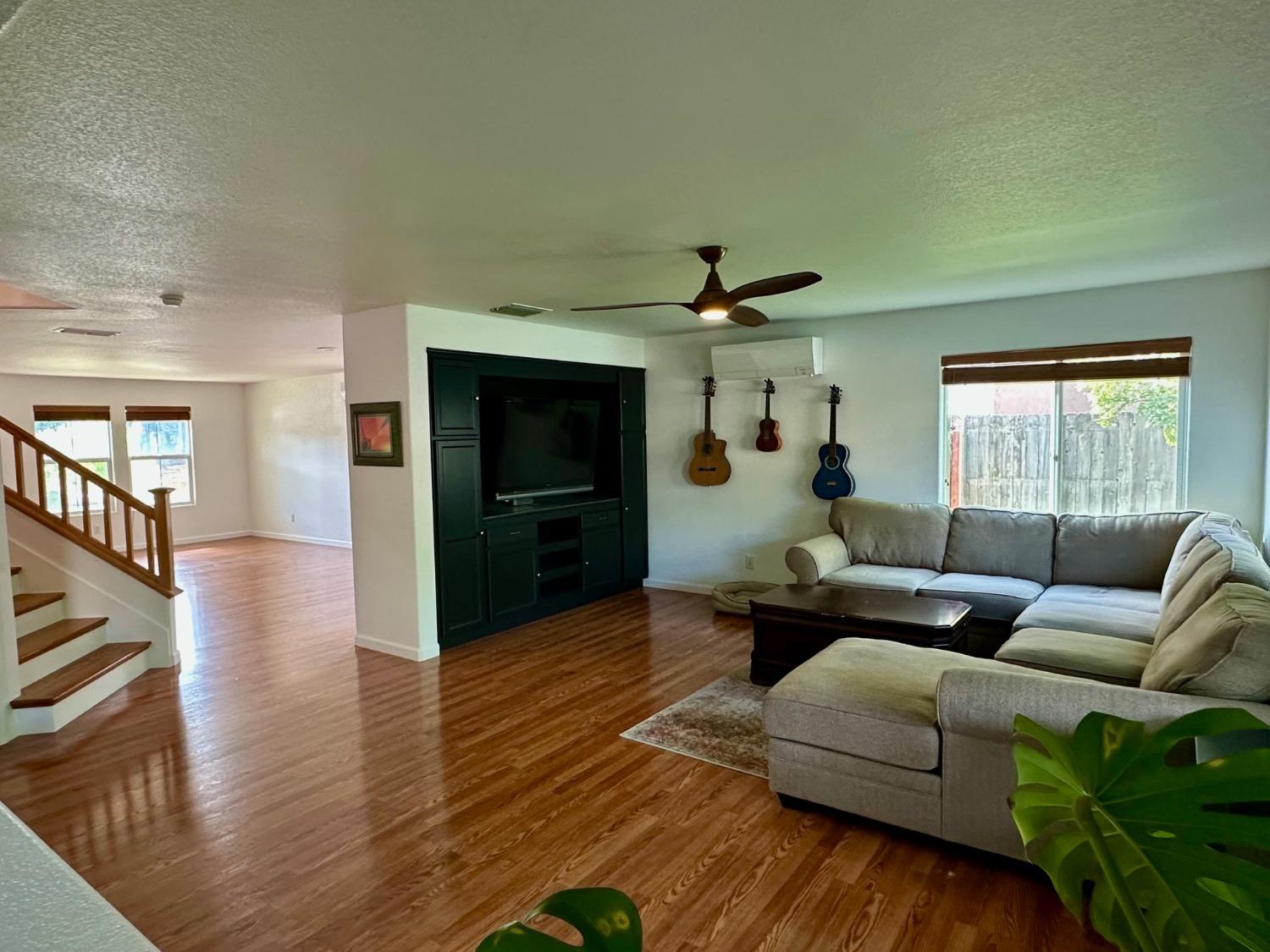 Meadowlark Circle, West Sacramento, California image 22