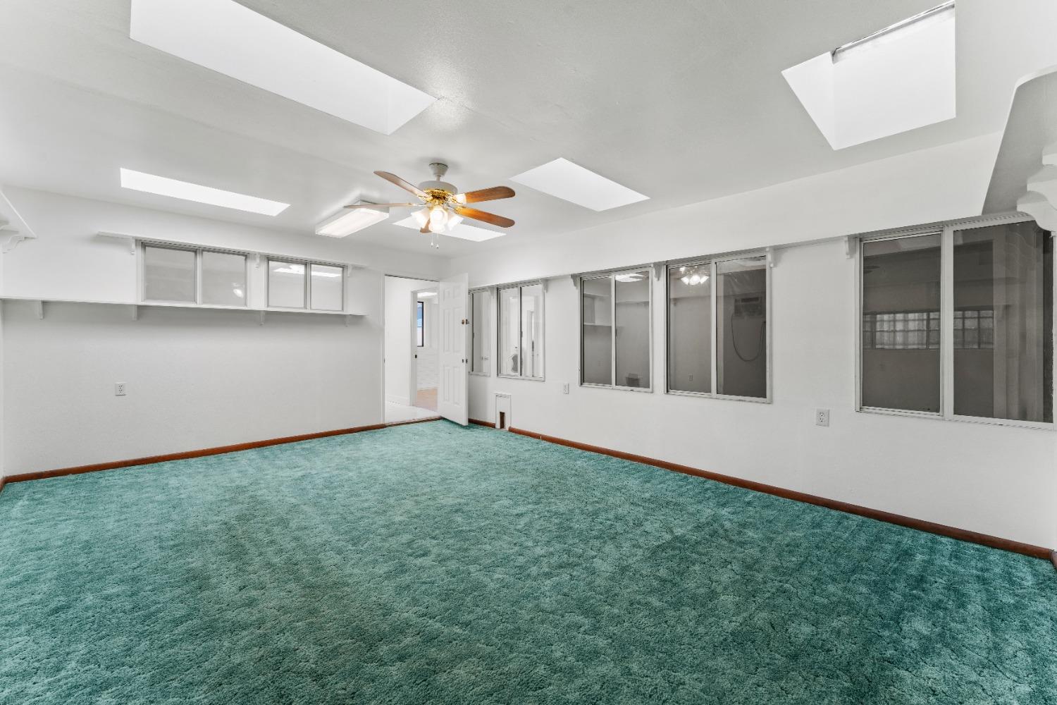 Detail Gallery Image 11 of 52 For 6849 26th St, Rio Linda,  CA 95673 - – Beds | – Baths