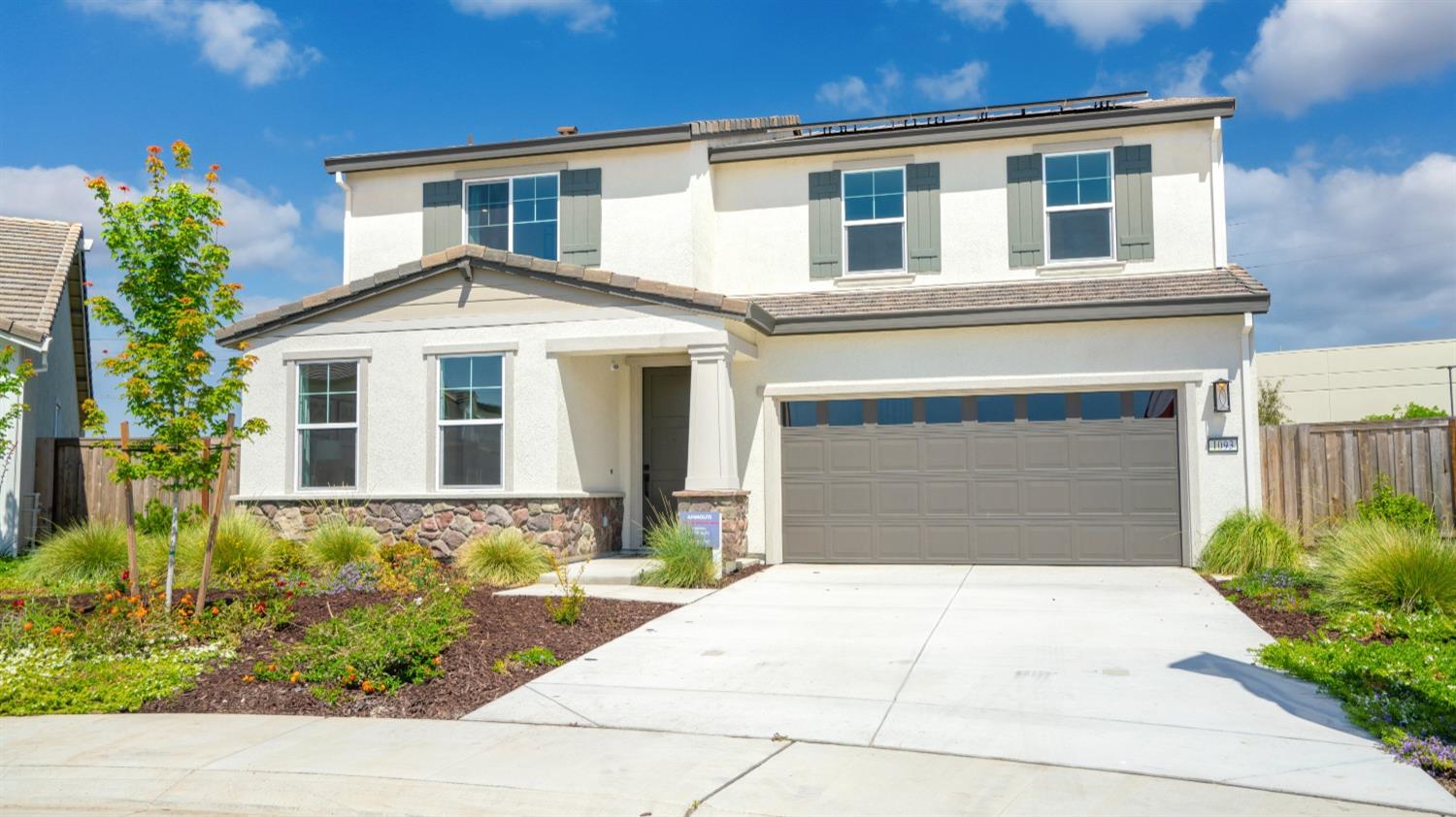 Detail Gallery Image 3 of 48 For 1093 Fiano Pl, Manteca,  CA 95337 - 5 Beds | 3 Baths