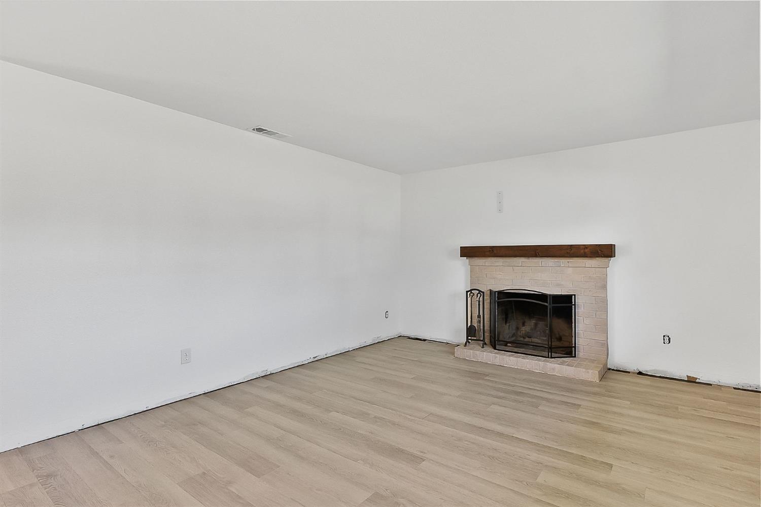 Lynnetree Way, Citrus Heights, California image 6