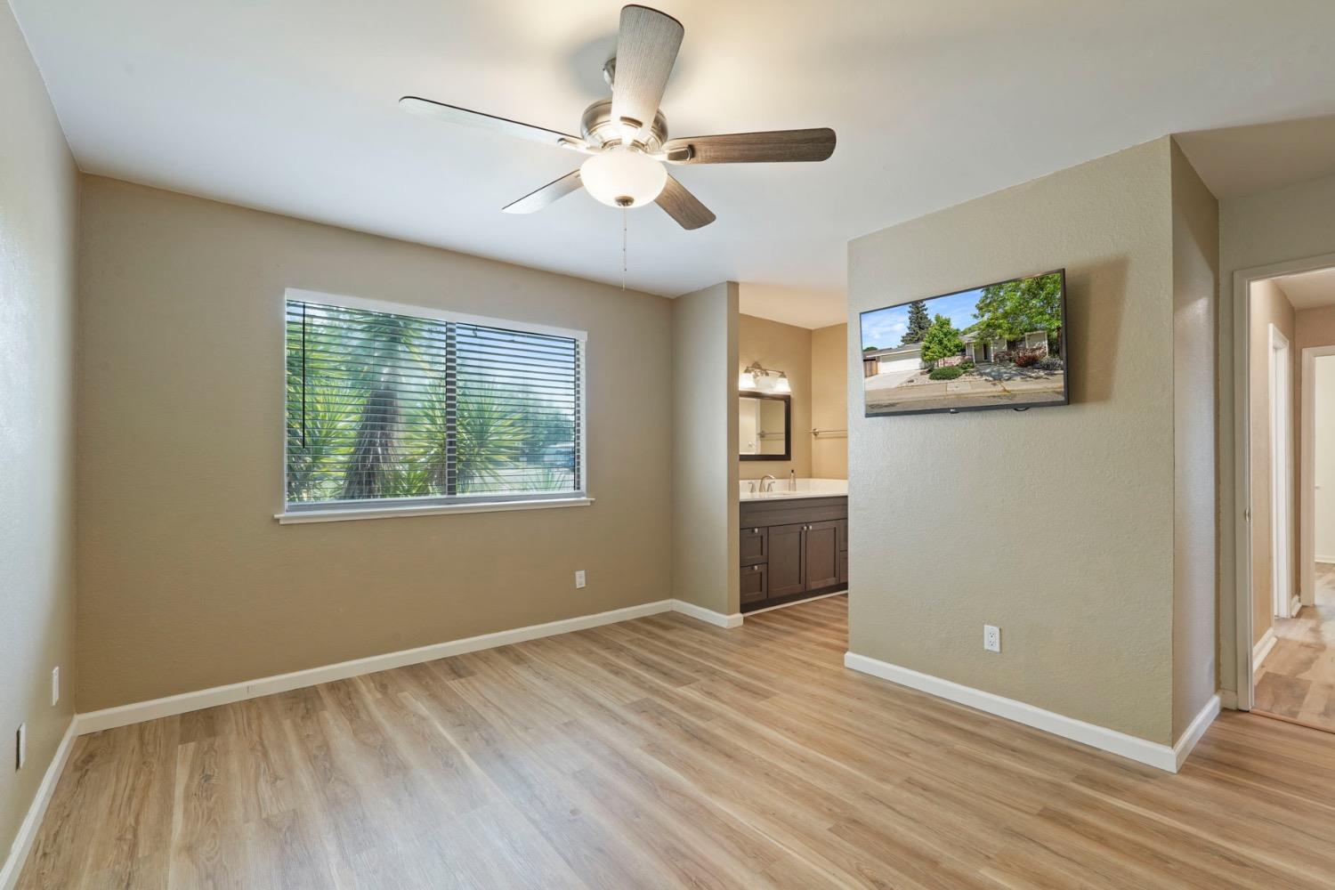 Flowerwood Way, Sacramento, California image 19
