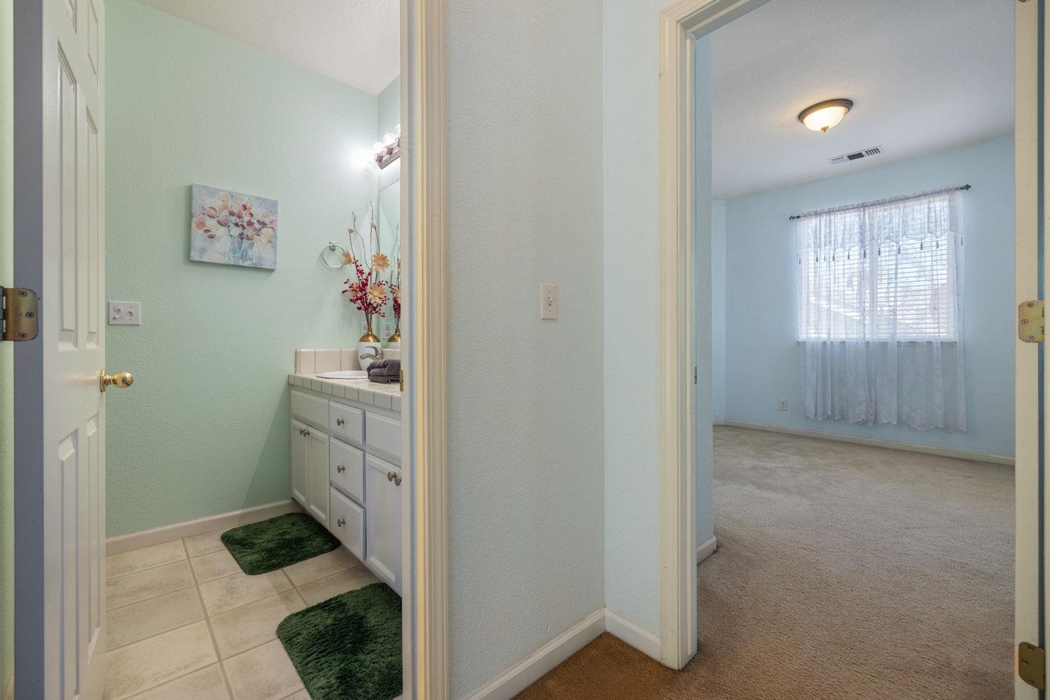 Alton Court, Riverbank, California image 48