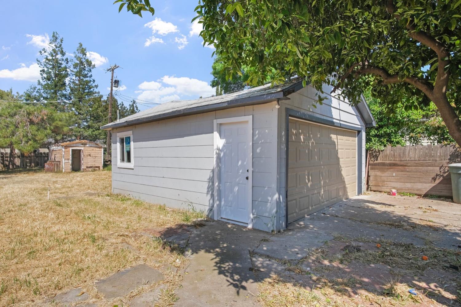 E 22nd Street, Merced, California image 23
