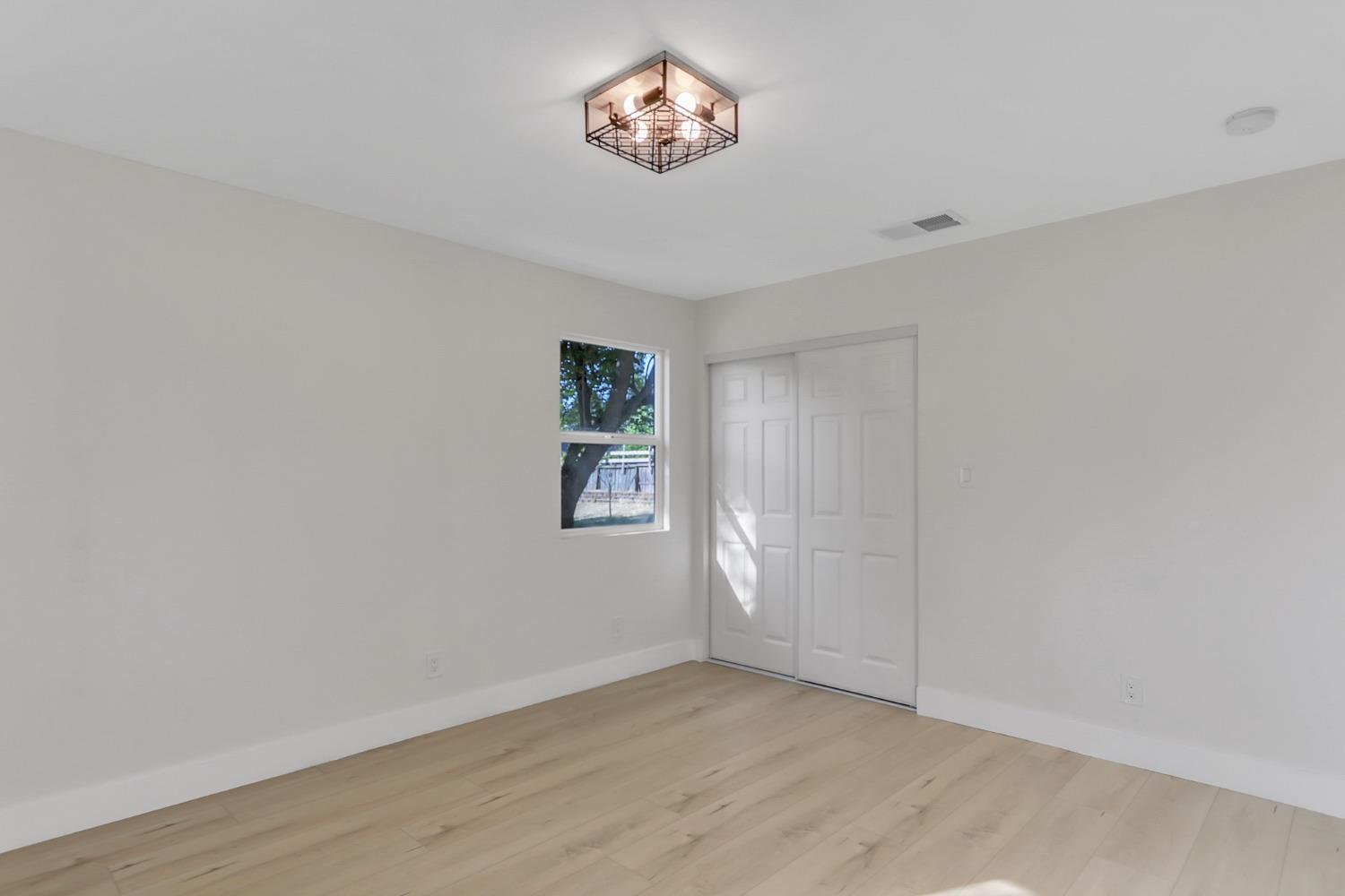 Pin Oak Court, Fair Oaks, California image 26