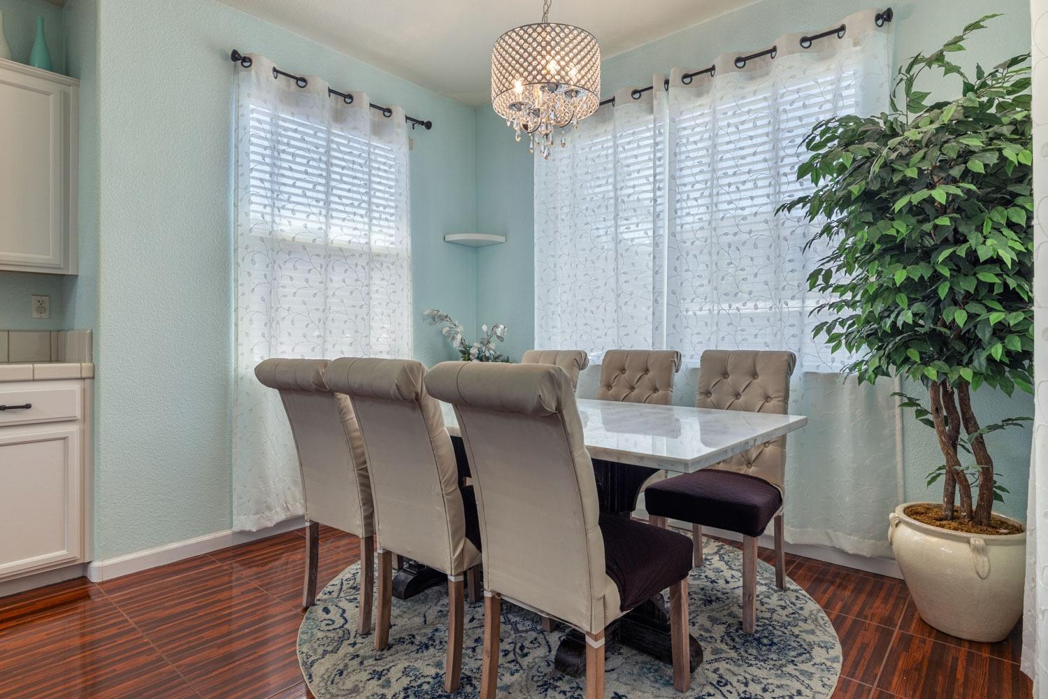 Alton Court, Riverbank, California image 20