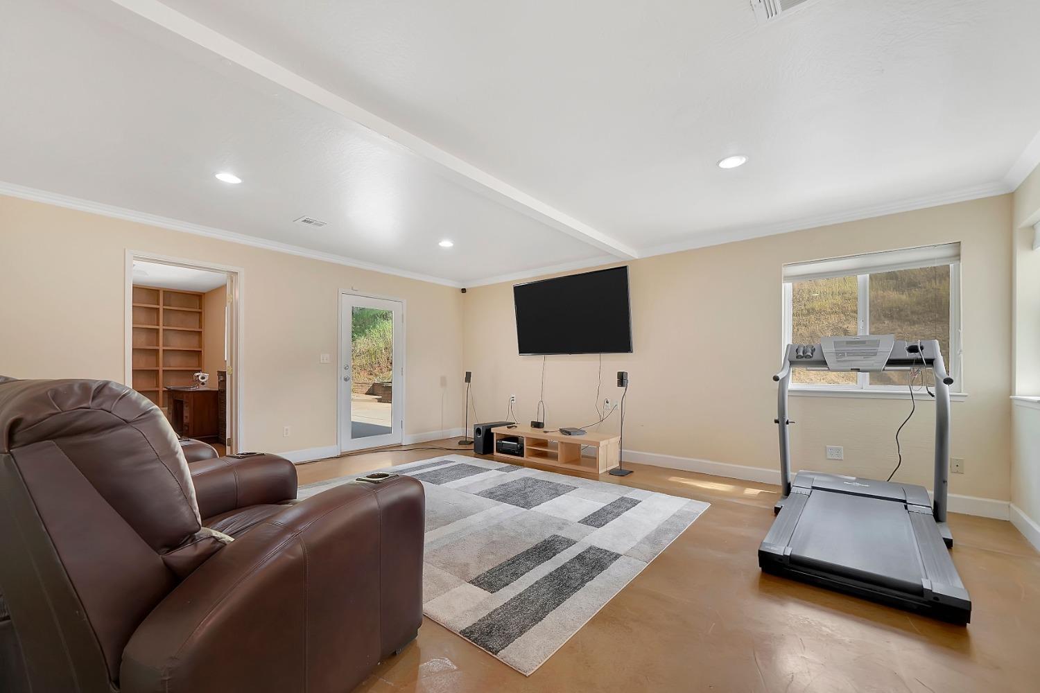 Detail Gallery Image 21 of 88 For 2800 Willow Creek Rd, San Andreas,  CA 95249 - 3 Beds | 2/1 Baths