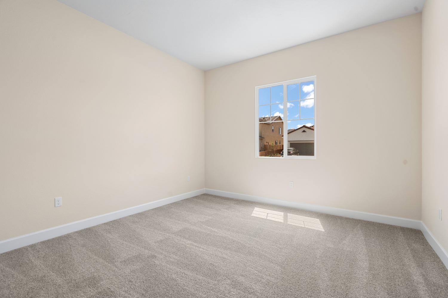 Detail Gallery Image 6 of 37 For 2153 Geneva Way, Manteca,  CA 95337 - 4 Beds | 2/1 Baths