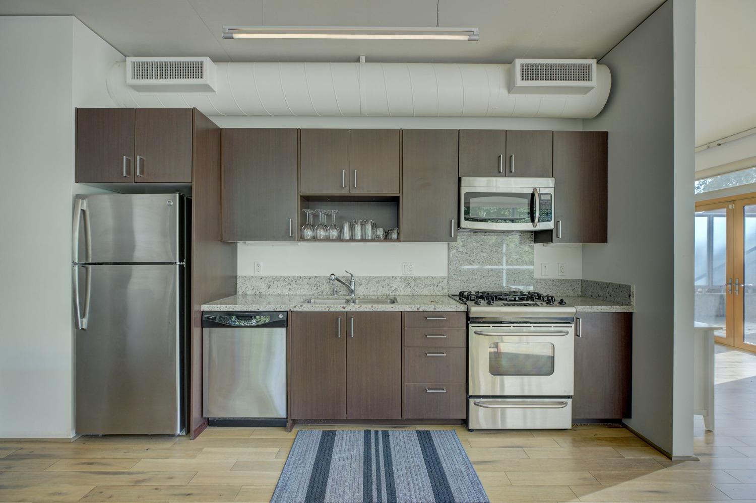 L Street #304, Sacramento, California image 20