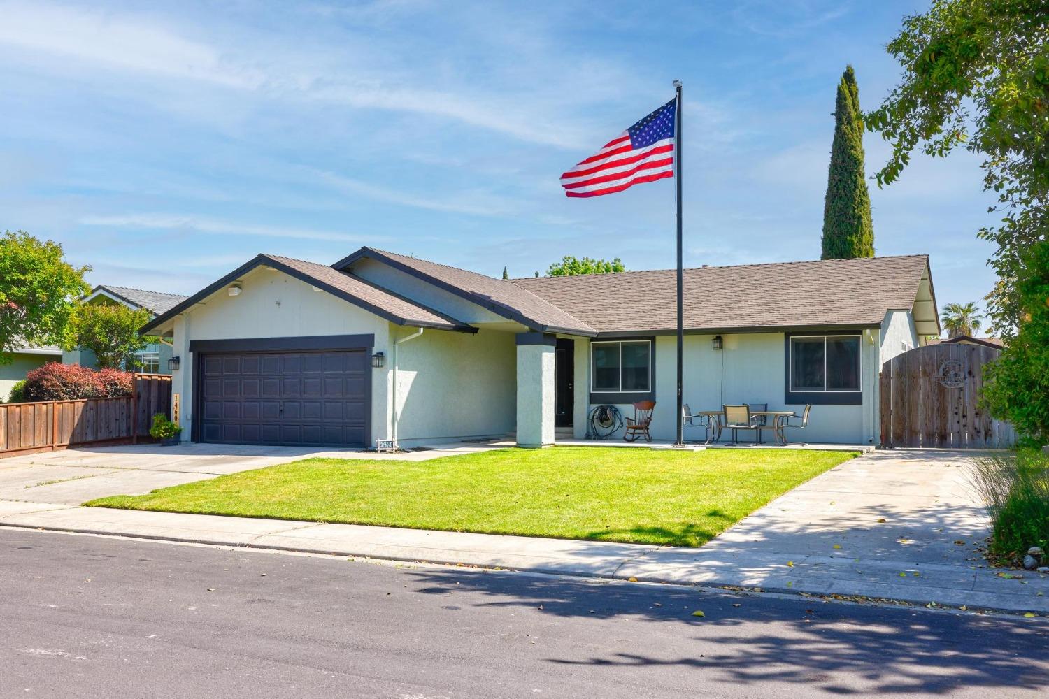 Jennifer Street, Ripon, California image 7