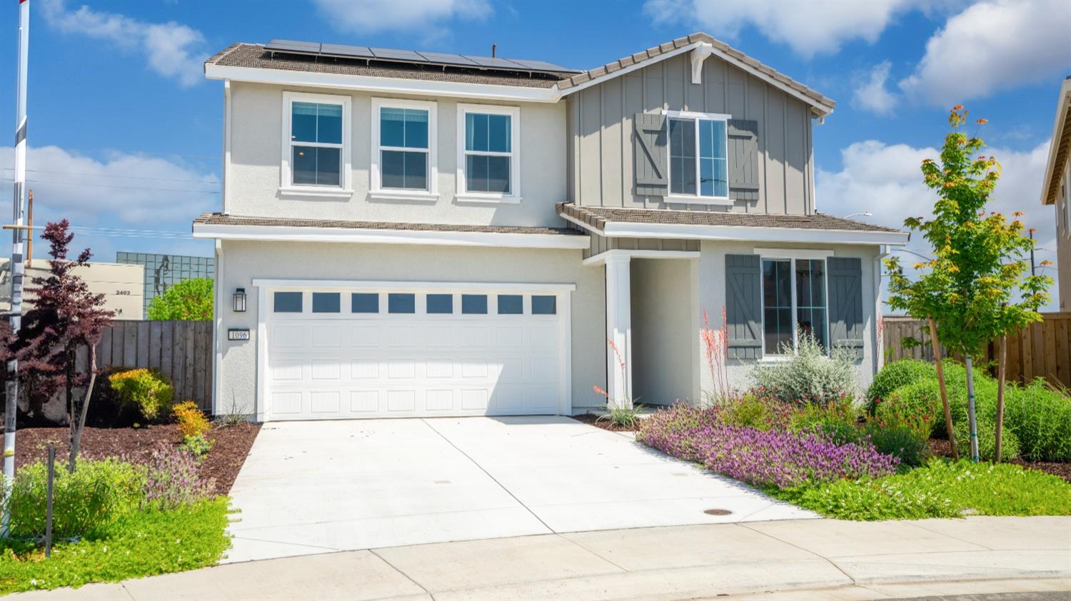 Detail Gallery Image 1 of 41 For 1096 Fiano Pl, Manteca,  CA 95337 - 4 Beds | 3 Baths