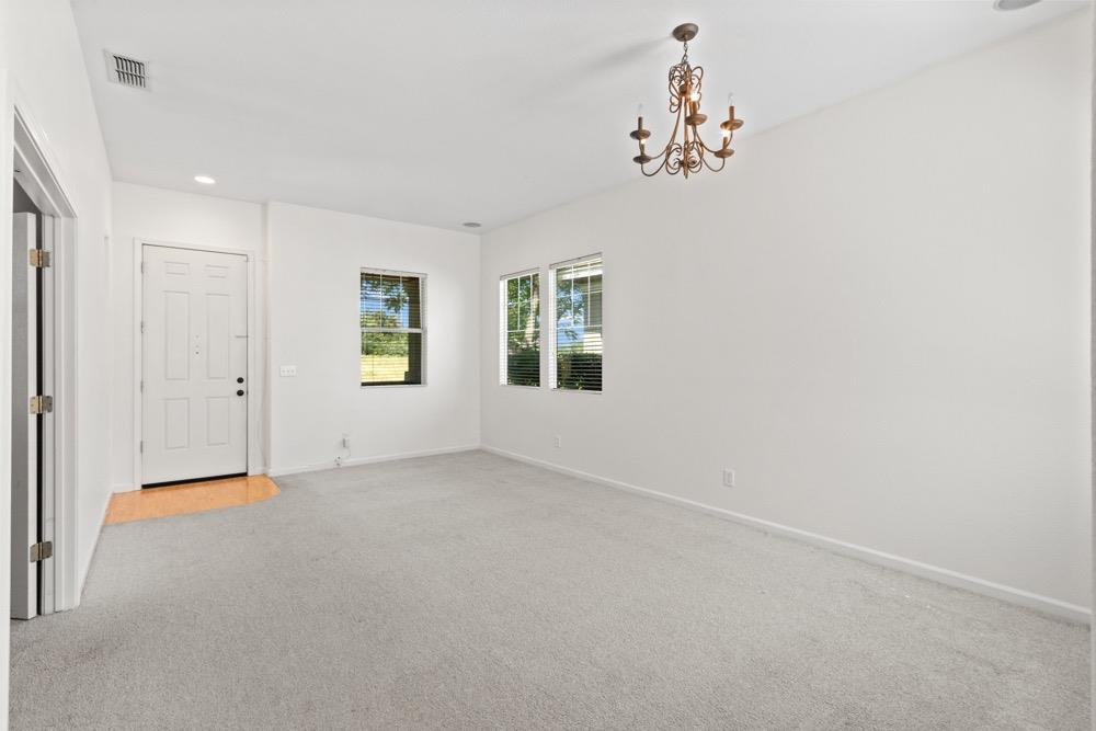 Detail Gallery Image 44 of 78 For 129 Opus Cir, Sacramento,  CA 95834 - 4 Beds | 2/1 Baths