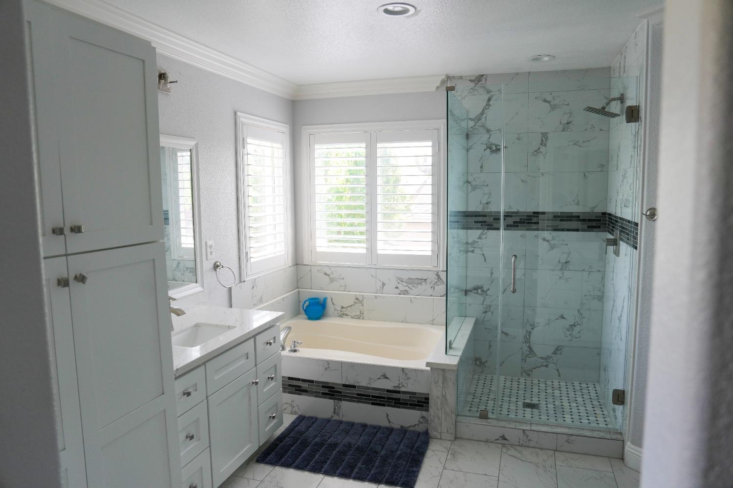 Detail Gallery Image 32 of 71 For 8919 Haflinger Way, Elk Grove,  CA 95757 - 5 Beds | 3 Baths