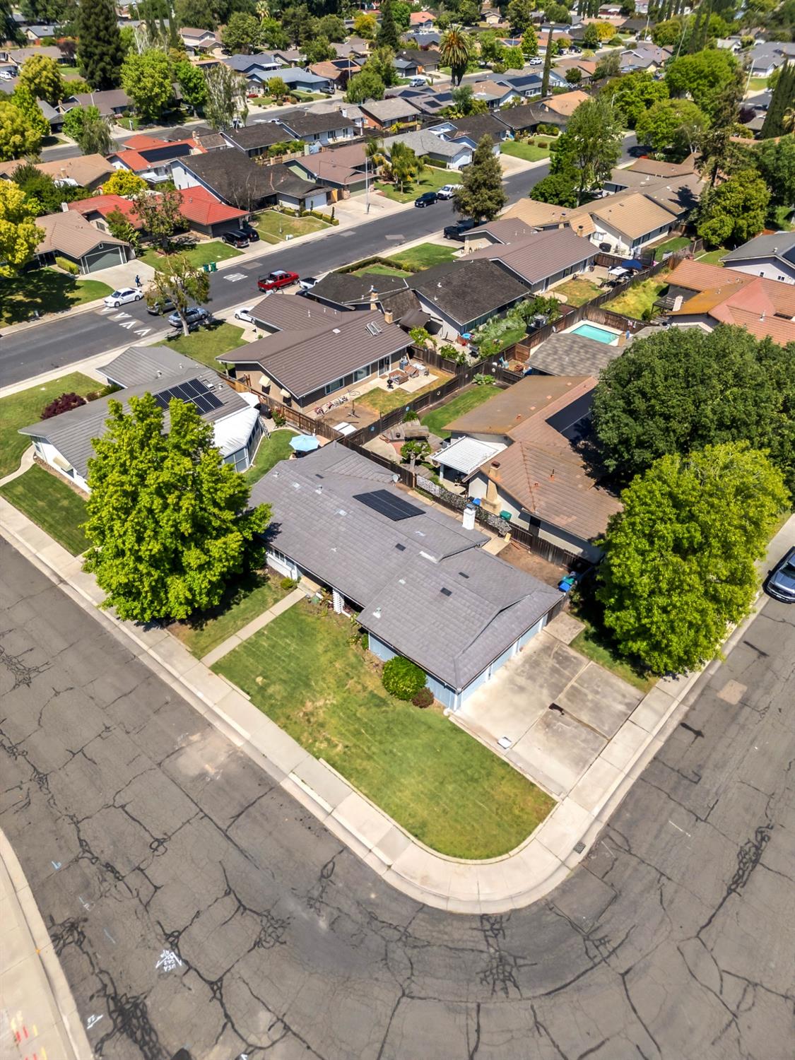 Springoak Way, Stockton, California image 15