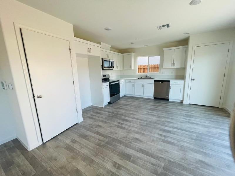 Detail Gallery Image 8 of 30 For 4226 Sierra St, Riverbank,  CA 95367 - 3 Beds | 2/1 Baths
